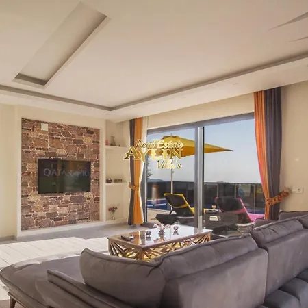 Super Luxury Five Star With Private Pool Villa *