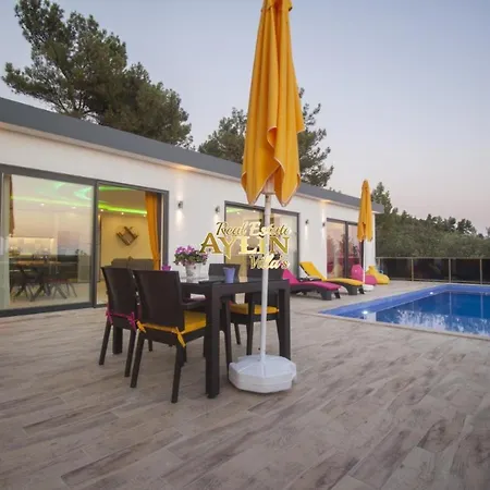 Villa Super Luxury Five Star With Private Pool *